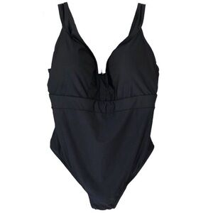 Swimsuits For all Build in Cups Solid Black One Piece Swimwear Size 20